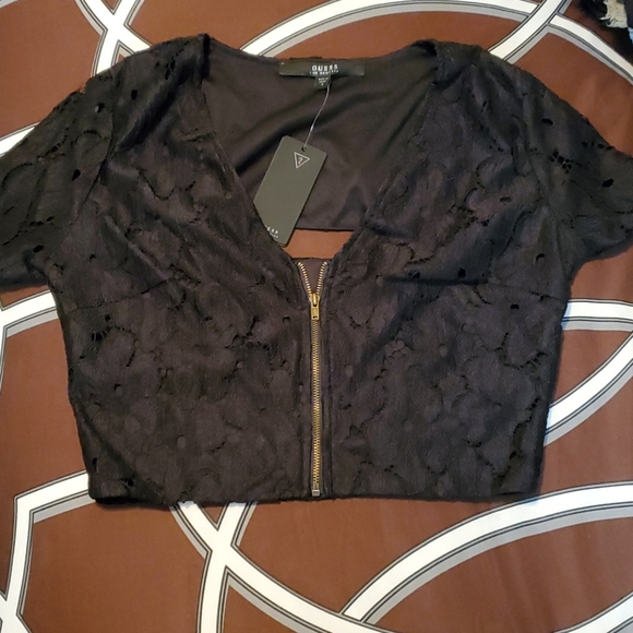 Guess crop too - Picture 2 of 6